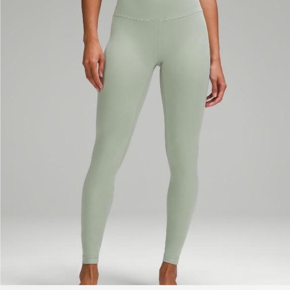 Women's Sage Green Leggings
Lululemon size 0 align leggings - Picture 1 of 2